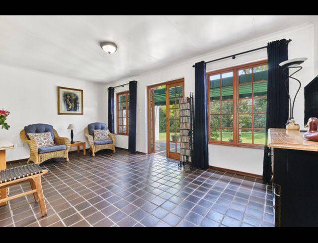 2 BEDROOM HOUSE FOR SALE IN SUNNINGHILL